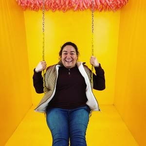 Meet your Posher, Iris